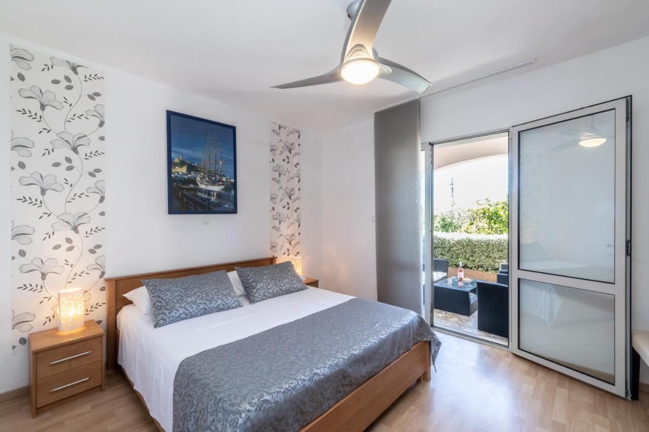 פריזבה Apartments Separovic מראה חיצוני תמונה