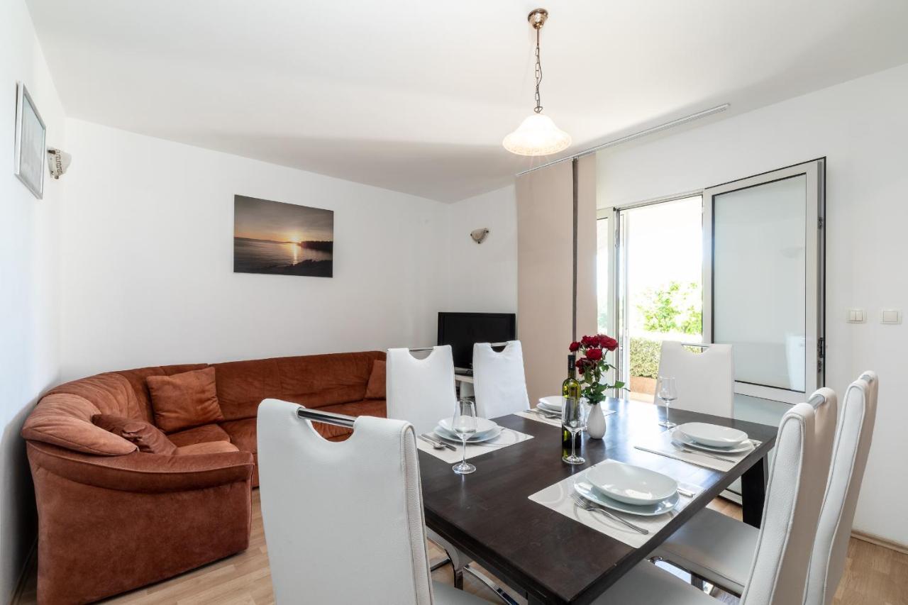 פריזבה Apartments Separovic מראה חיצוני תמונה