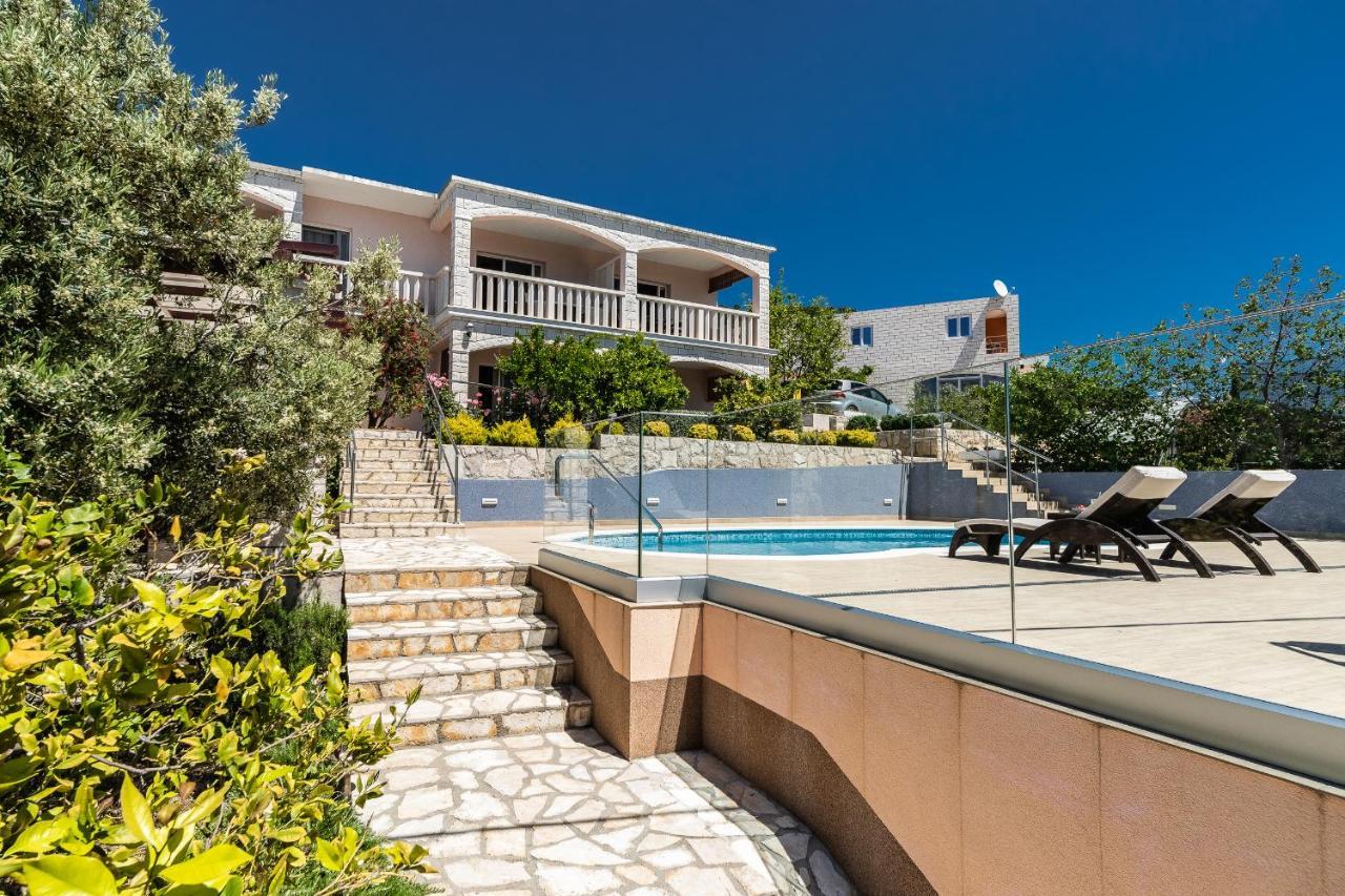 פריזבה Apartments Separovic מראה חיצוני תמונה