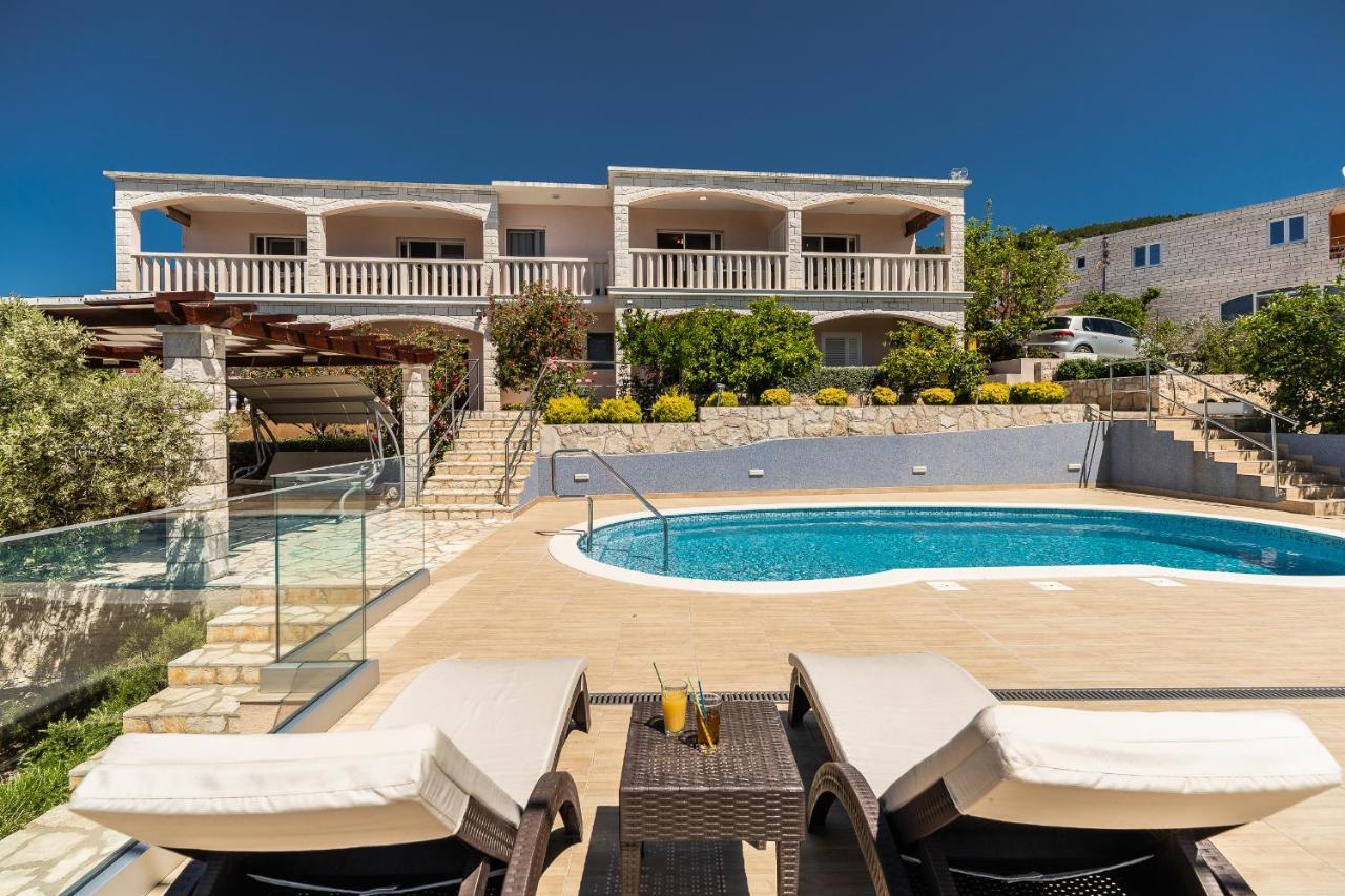 פריזבה Apartments Separovic מראה חיצוני תמונה