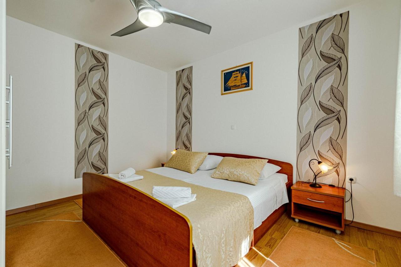 פריזבה Apartments Separovic מראה חיצוני תמונה